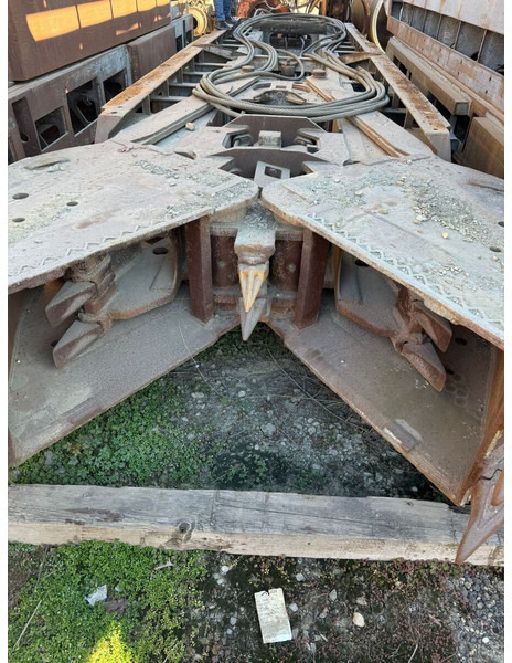 Liebherr Stein HT Diaphragm Wall Grab - Haarats - Ehitusmasinad: pilt 5 Liebherr Stein HT Diaphragm Wall Grab - Haarats - Ehitusmasinad: pilt 5