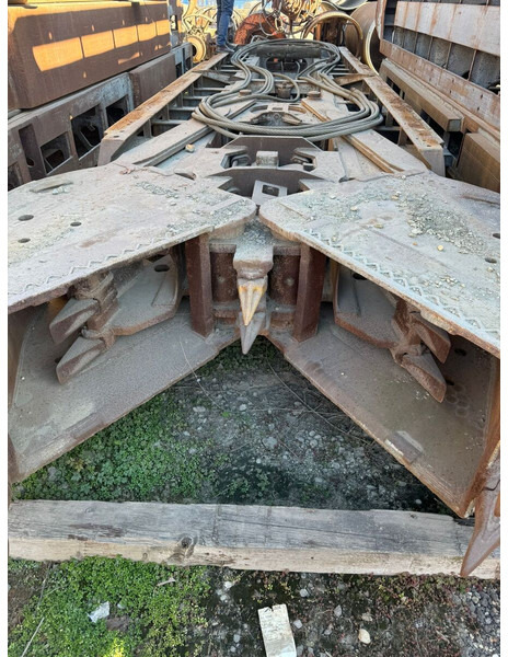 Liebherr Stein HT Diaphragm Wall Grab - Haarats - Ehitusmasinad: pilt 4 Liebherr Stein HT Diaphragm Wall Grab - Haarats - Ehitusmasinad: pilt 4