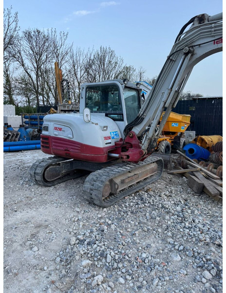 Takeuchi TB 290 - Lintekskavaator: pilt 1 Takeuchi TB 290 - Lintekskavaator: pilt 1