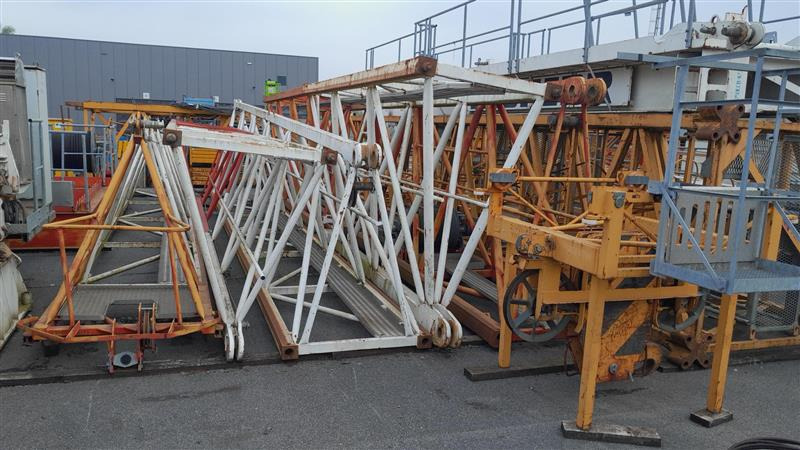 LIEBHERR 250 EC-B 12 Litronic - Tornkraana: pilt 2 LIEBHERR 250 EC-B 12 Litronic - Tornkraana: pilt 2