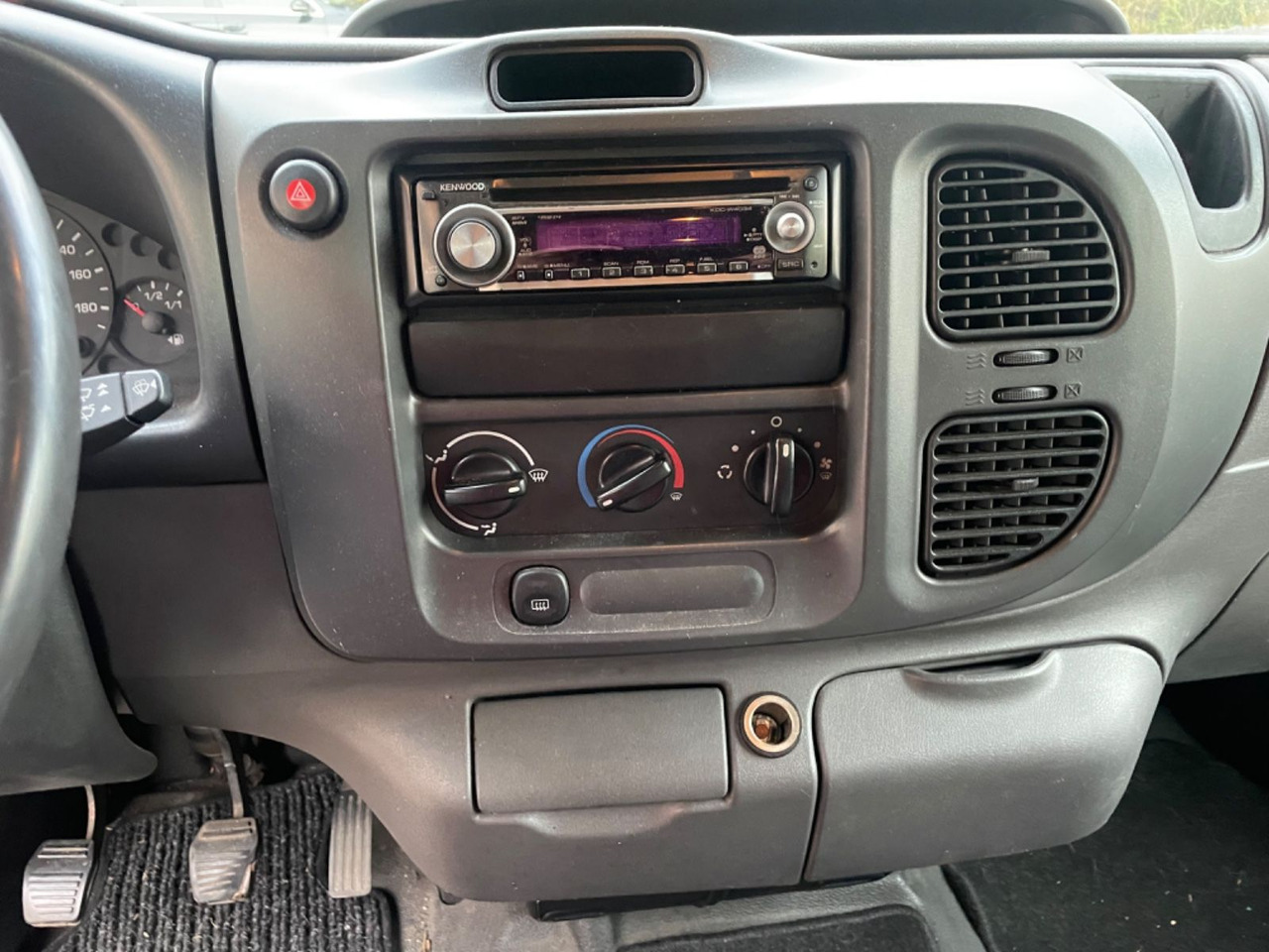 Ford Transit/mit Rollstuhl-Hebebühne - Väikebuss, Mikrobuss: pilt 4 Ford Transit/mit Rollstuhl-Hebebühne - Väikebuss, Mikrobuss: pilt 4
