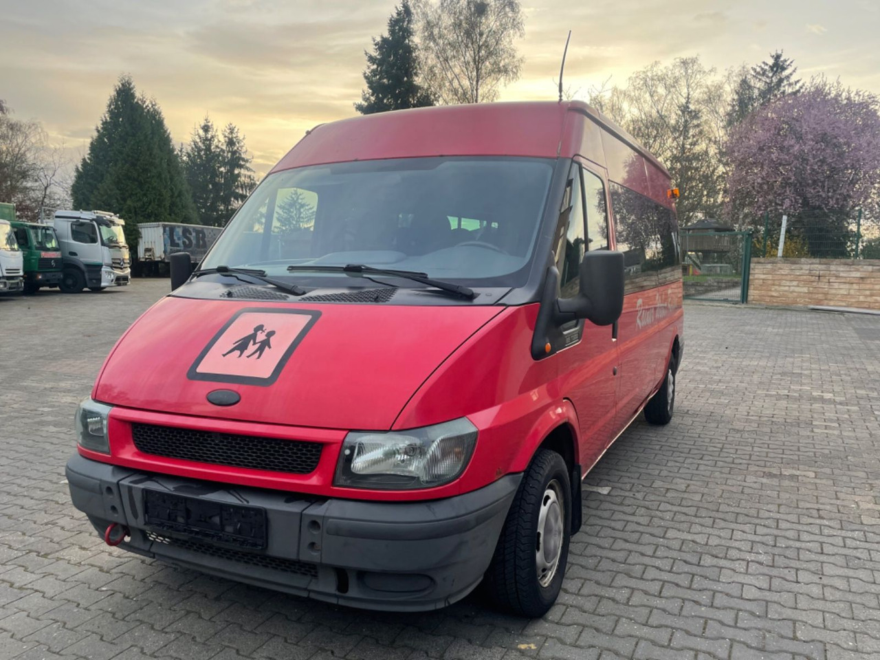 Ford Transit/mit Rollstuhl-Hebebühne - Väikebuss, Mikrobuss: pilt 2 Ford Transit/mit Rollstuhl-Hebebühne - Väikebuss, Mikrobuss: pilt 2