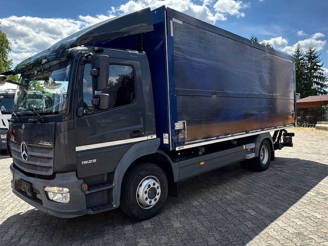 Mercedes-Benz Atego 1523/Klima/LBW/GT-Zertifiziert/2xAHK - Joogiveok: pilt 2 Mercedes-Benz Atego 1523/Klima/LBW/GT-Zertifiziert/2xAHK - Joogiveok: pilt 2