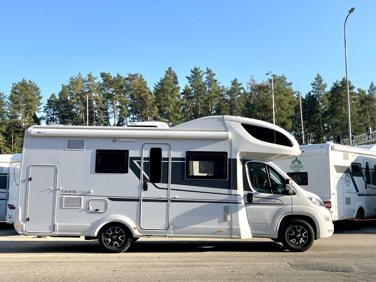 ADRIA Coral XL 650 DK - Alkooven: pilt 2 ADRIA Coral XL 650 DK - Alkooven: pilt 2