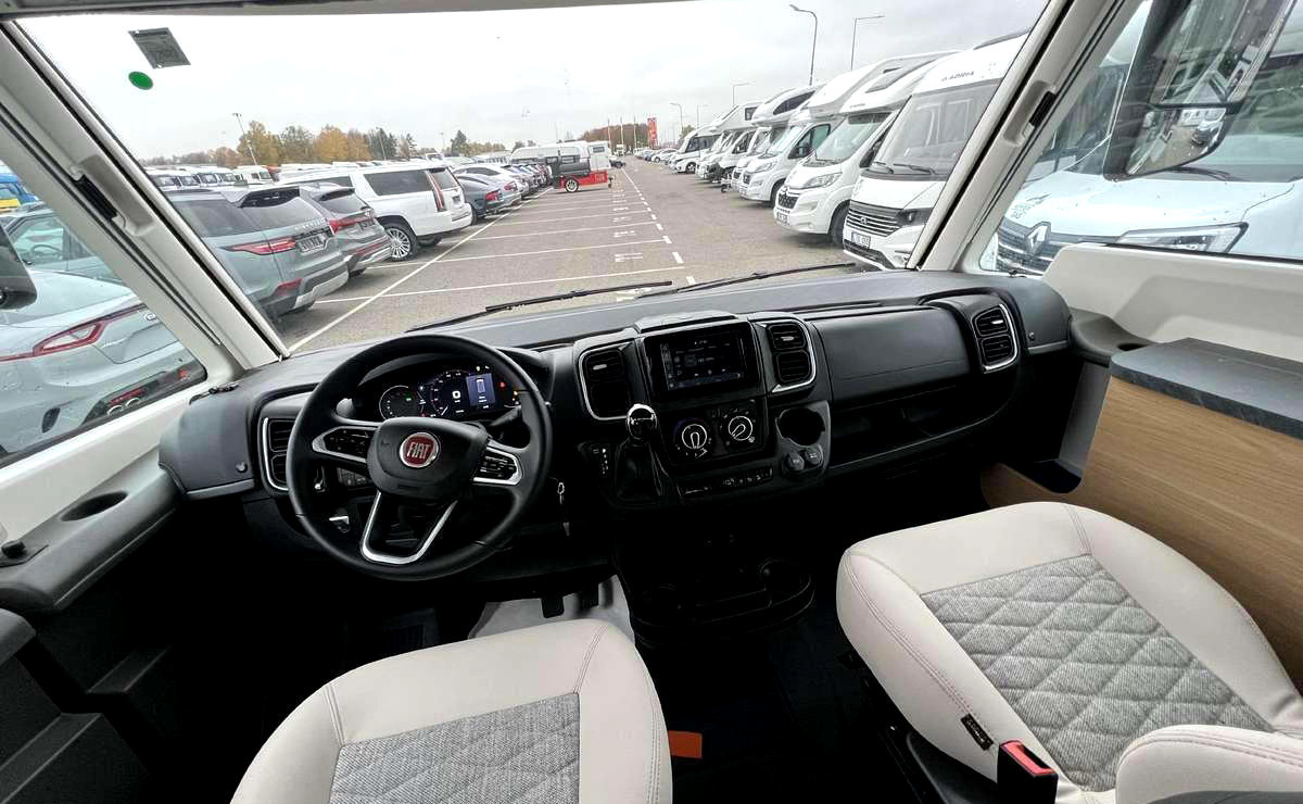 ADRIA Sonic 700DC - Täisintegreeritud matkaauto: pilt 4 ADRIA Sonic 700DC - Täisintegreeritud matkaauto: pilt 4