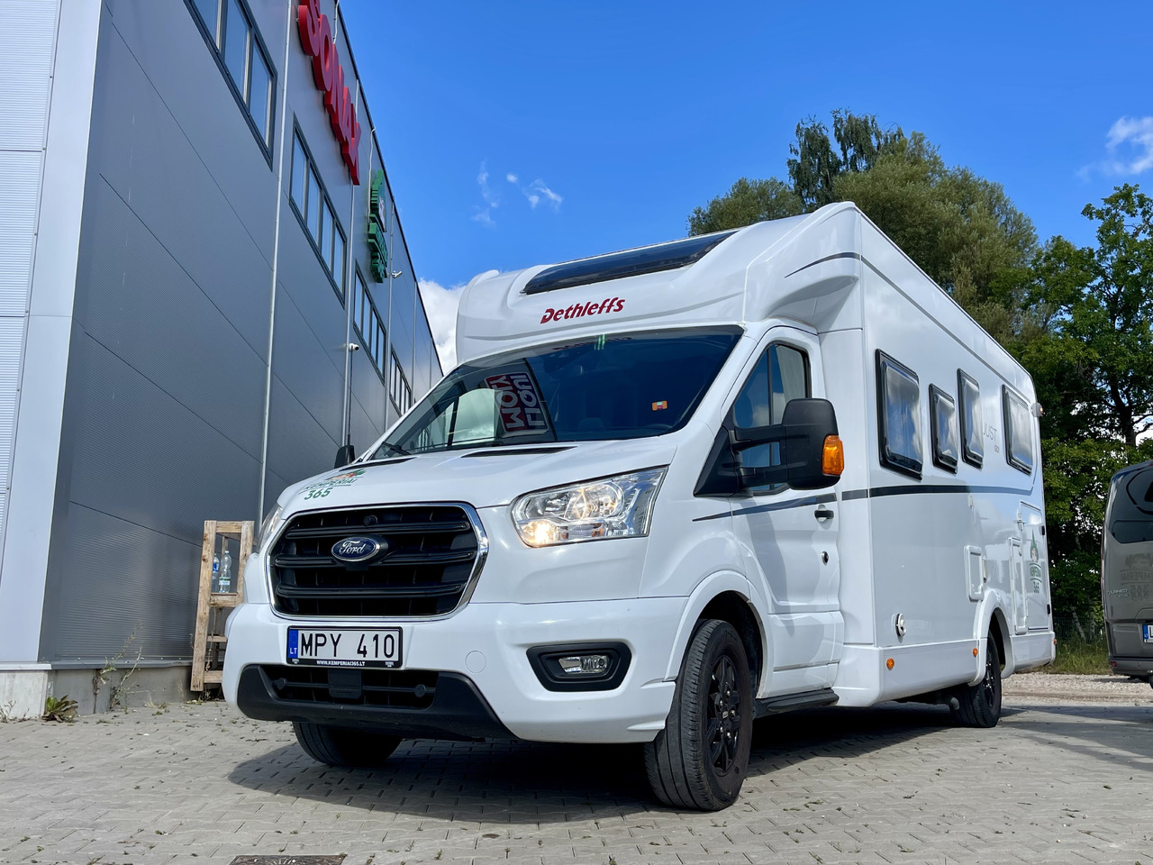 DETHLEFFS Just Go T7055 EBL - Poolintegreeritud matkaauto: pilt 2 DETHLEFFS Just Go T7055 EBL - Poolintegreeritud matkaauto: pilt 2
