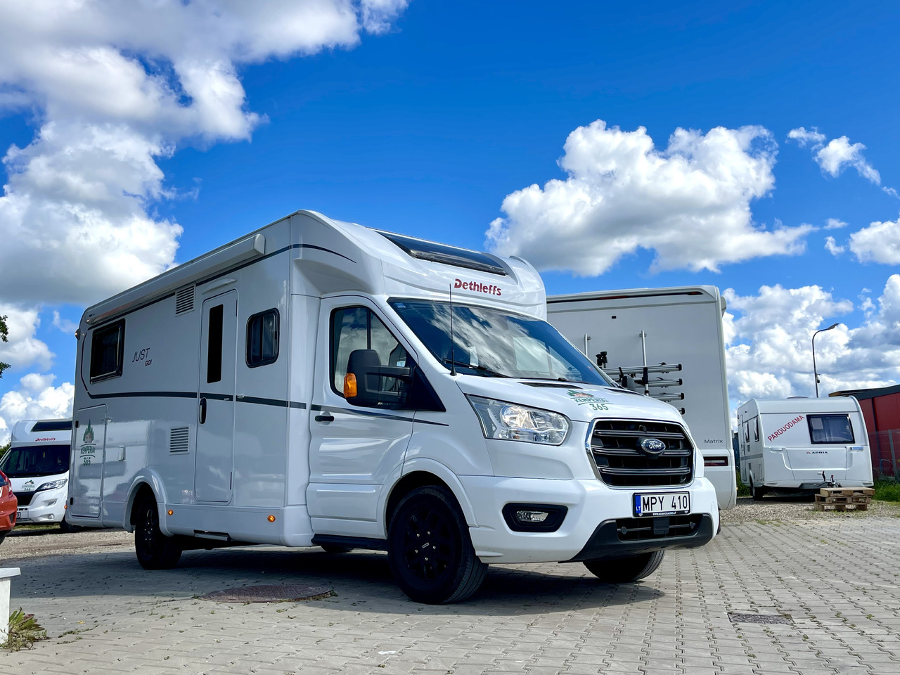 DETHLEFFS Just Go T7055 EBL - Poolintegreeritud matkaauto: pilt 3 DETHLEFFS Just Go T7055 EBL - Poolintegreeritud matkaauto: pilt 3