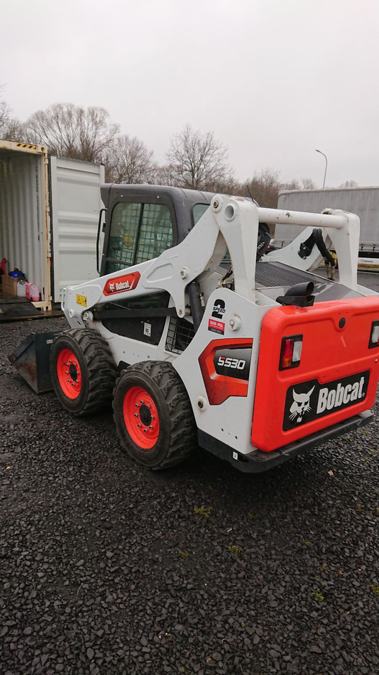Bobcat s530 - Kompaktlaadur: pilt 1 Bobcat s530 - Kompaktlaadur: pilt 1