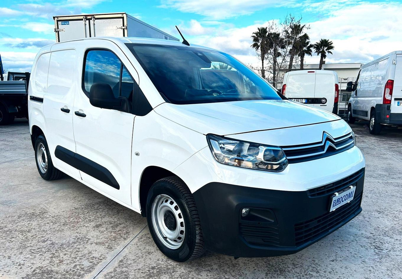 Citroen Berlingo 1.6 hdi 100 cv - Väike kaubik: pilt 3 Citroen Berlingo 1.6 hdi 100 cv - Väike kaubik: pilt 3