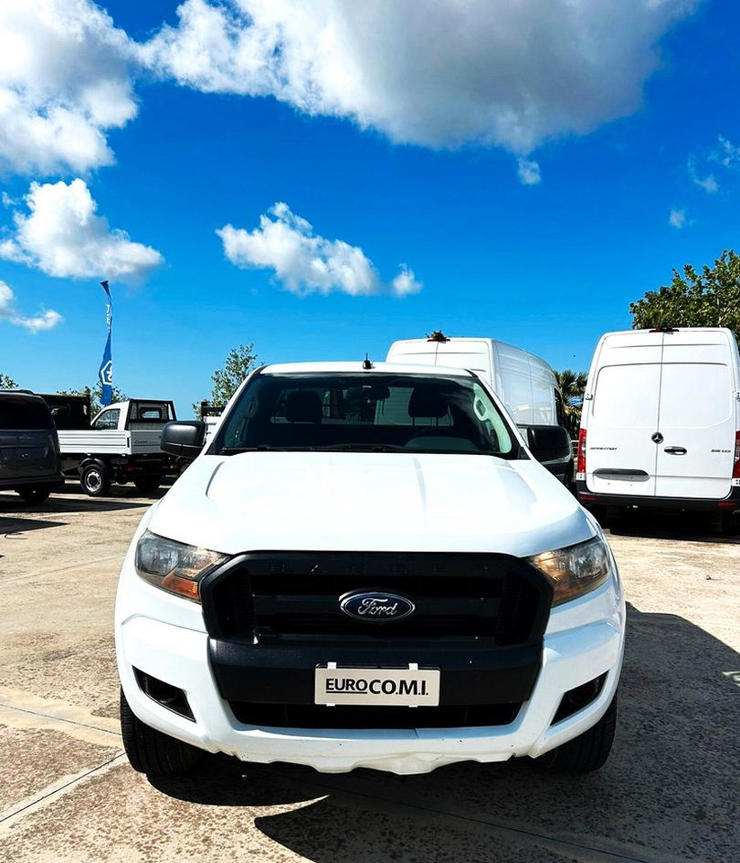 Ford Ranger 2.2 160 cv XL Supercab 4 posti 4wd - Pikap: pilt 2 Ford Ranger 2.2 160 cv XL Supercab 4 posti 4wd - Pikap: pilt 2