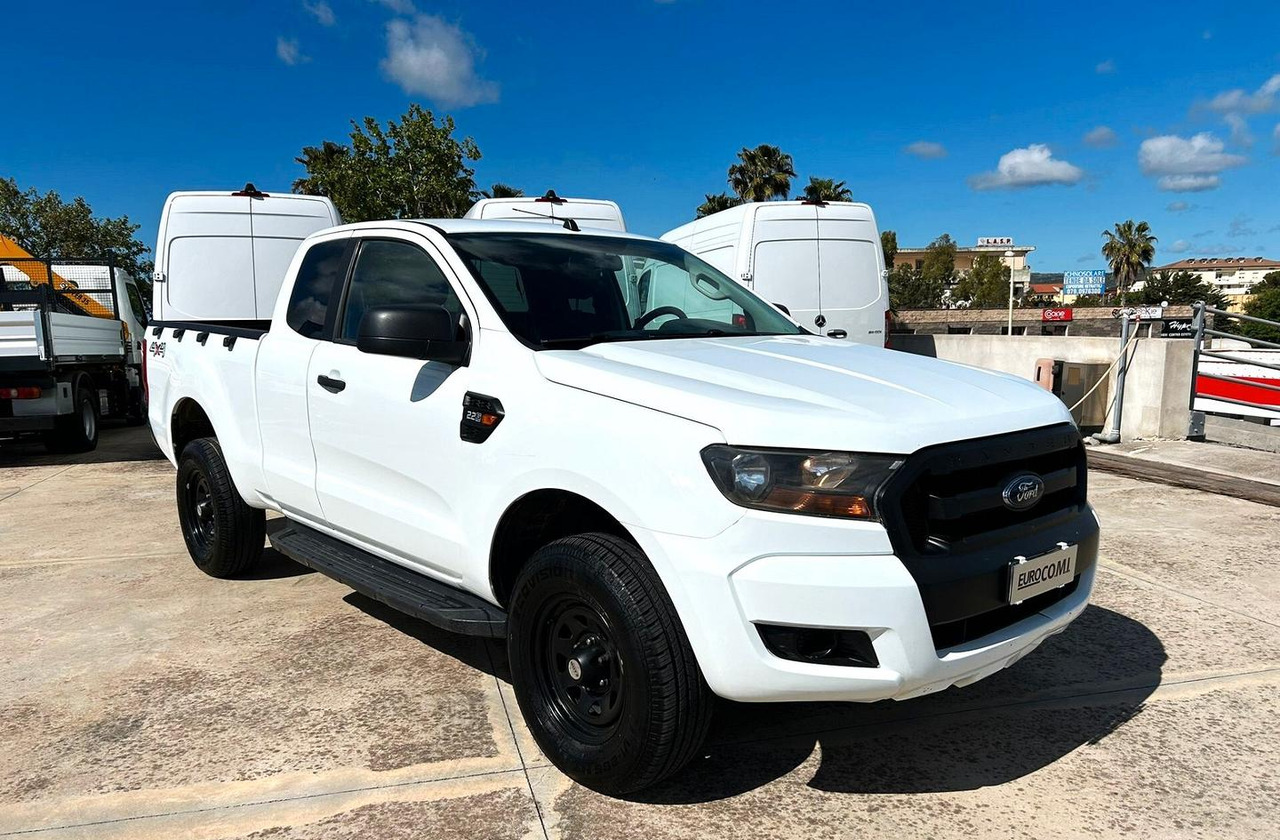 Ford Ranger 2.2 160 cv XL Supercab 4 posti 4wd gan - Pikap: pilt 3 Ford Ranger 2.2 160 cv XL Supercab 4 posti 4wd gan - Pikap: pilt 3
