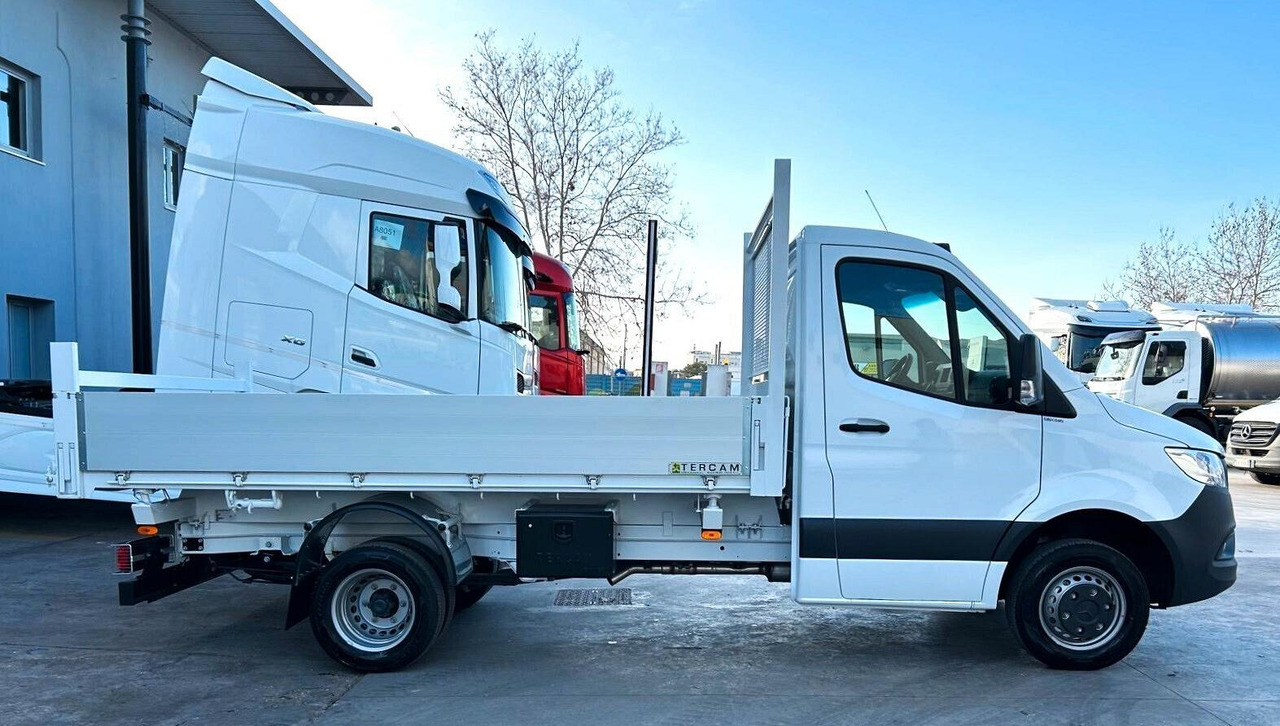 Mercedes 515 T 37/50 PRO Ribaltabile Tril. - Tarbesõiduk kallur: pilt 4 Mercedes 515 T 37/50 PRO Ribaltabile Tril. - Tarbesõiduk kallur: pilt 4