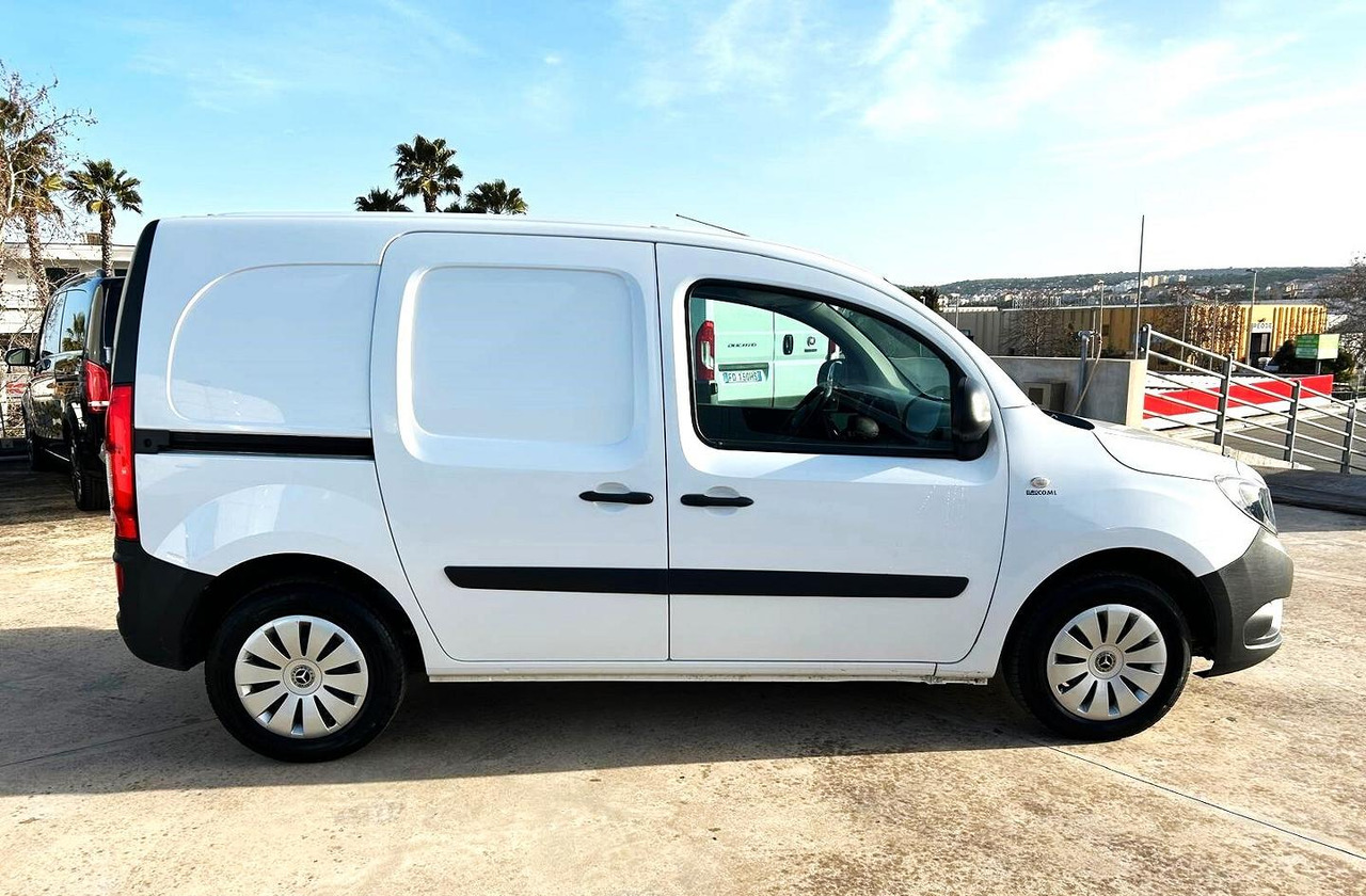 Mercedes Citan 111 cdi Furgone LONG 3 posti - Väike kaubik: pilt 3 Mercedes Citan 111 cdi Furgone LONG 3 posti - Väike kaubik: pilt 3