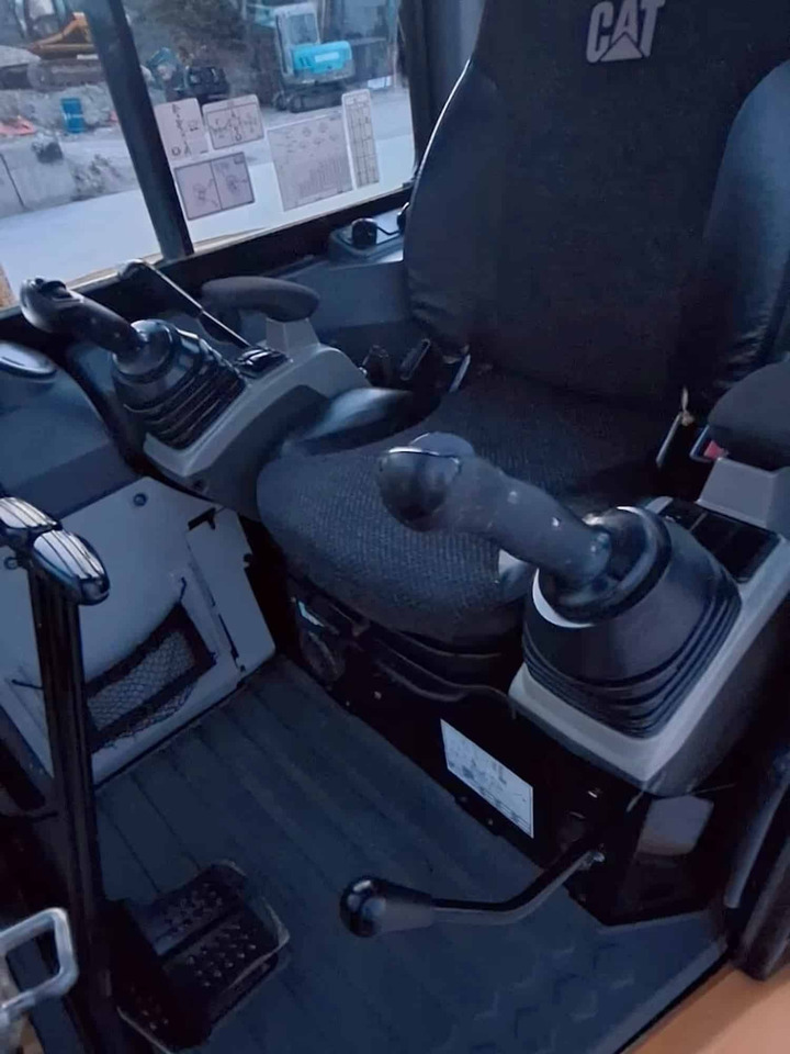 CAT 305CCR - Miniekskavaator: pilt 3 CAT 305CCR - Miniekskavaator: pilt 3