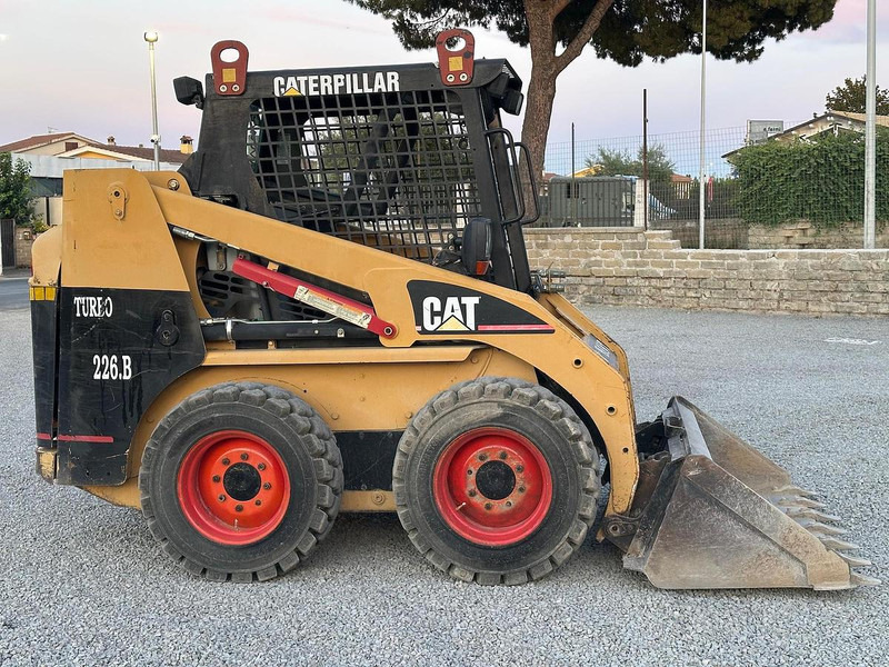 Caterpillar 226BHF - Kompaktroomiklaadur: pilt 3 Caterpillar 226BHF - Kompaktroomiklaadur: pilt 3
