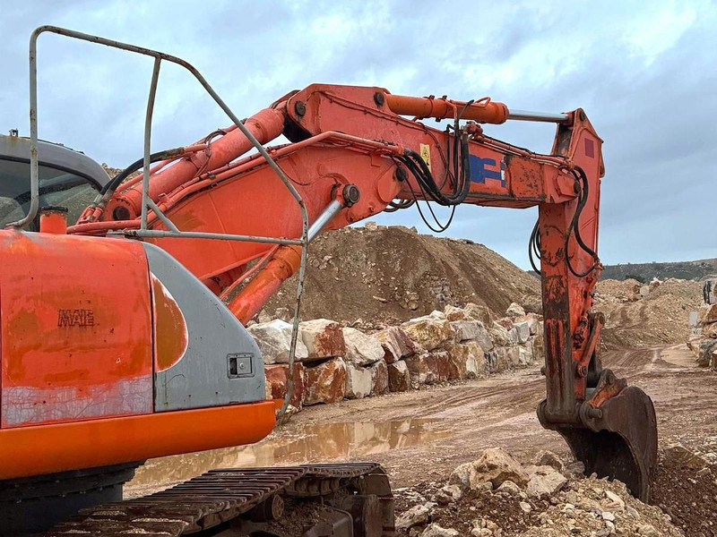 Fiat KOBELCO E305 - Ekskavaator: pilt 3 Fiat KOBELCO E305 - Ekskavaator: pilt 3