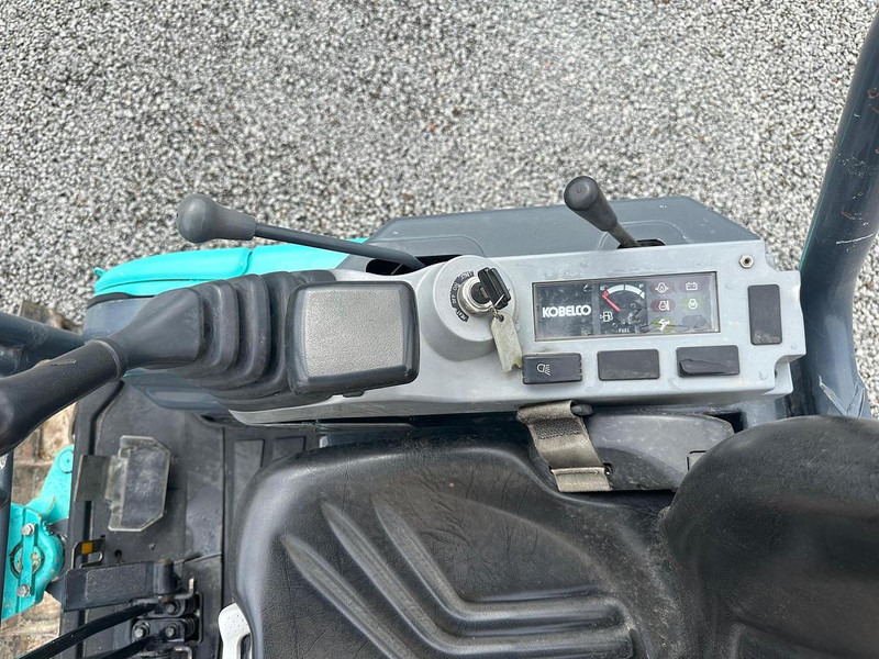 Miniekskavaator Kobelco SK17SR: pilt 10