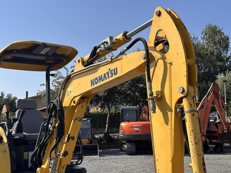 Miniekskavaator Komatsu PC26MR-3: pilt 7
