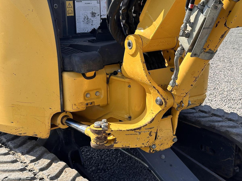 Miniekskavaator Komatsu PC26MR-3: pilt 16