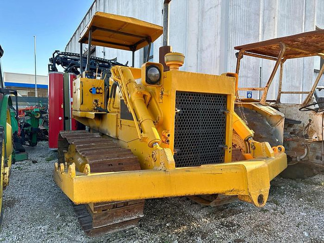 Massey Ferguson MF1124 - Traktor: pilt 1 Massey Ferguson MF1124 - Traktor: pilt 1
