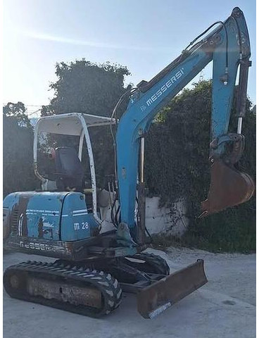 Messersi M28 - Miniekskavaator: pilt 1 Messersi M28 - Miniekskavaator: pilt 1