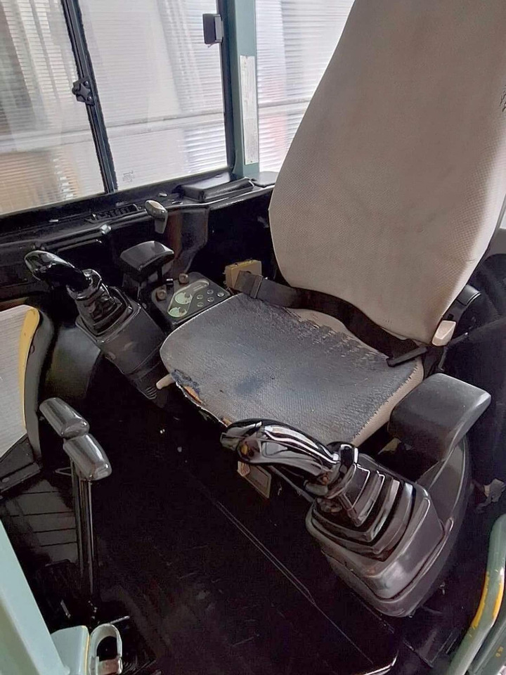 YANMAR VIO30 - Miniekskavaator: pilt 5 YANMAR VIO30 - Miniekskavaator: pilt 5