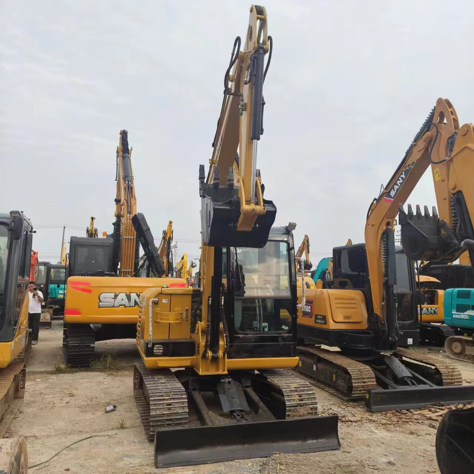 CATERPILLAR 305.5E - Miniekskavaator: pilt 2 CATERPILLAR 305.5E - Miniekskavaator: pilt 2
