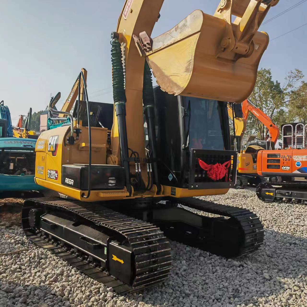 CATERPILLAR 312D2 - Lintekskavaator: pilt 2 CATERPILLAR 312D2 - Lintekskavaator: pilt 2