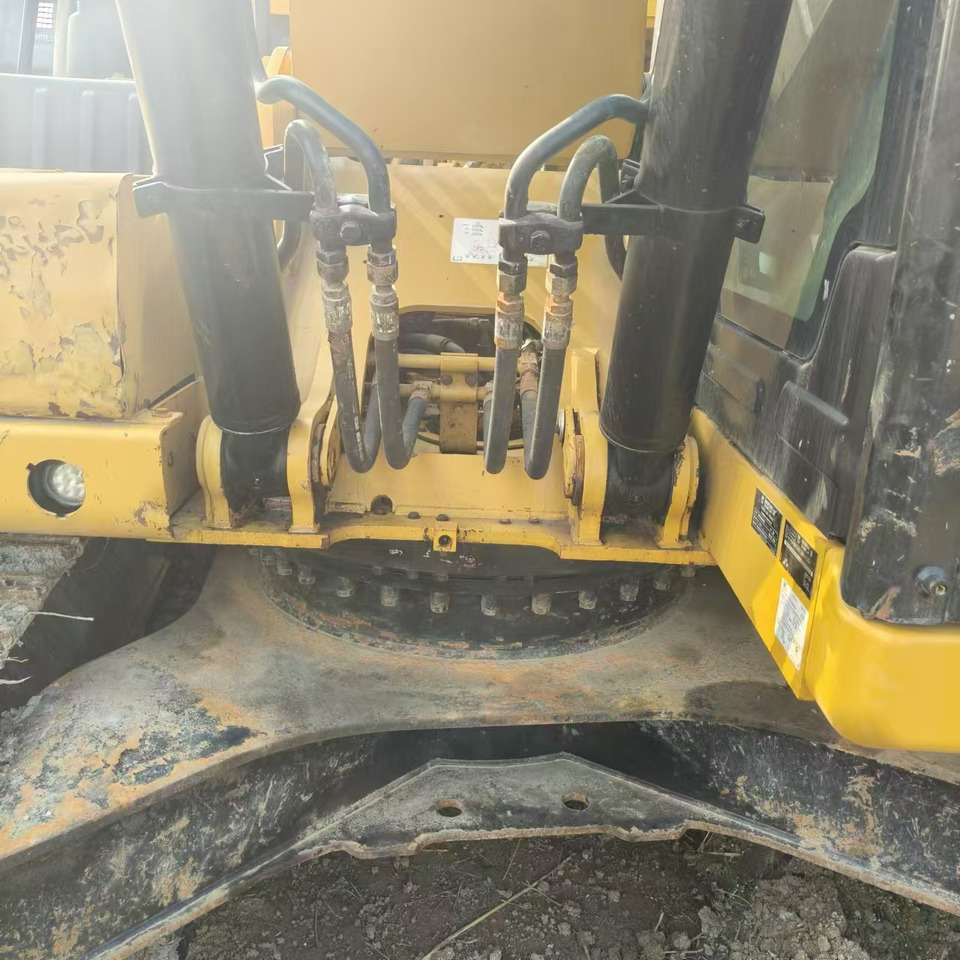 Lintekskavaator CATERPILLAR 320GC: pilt 8