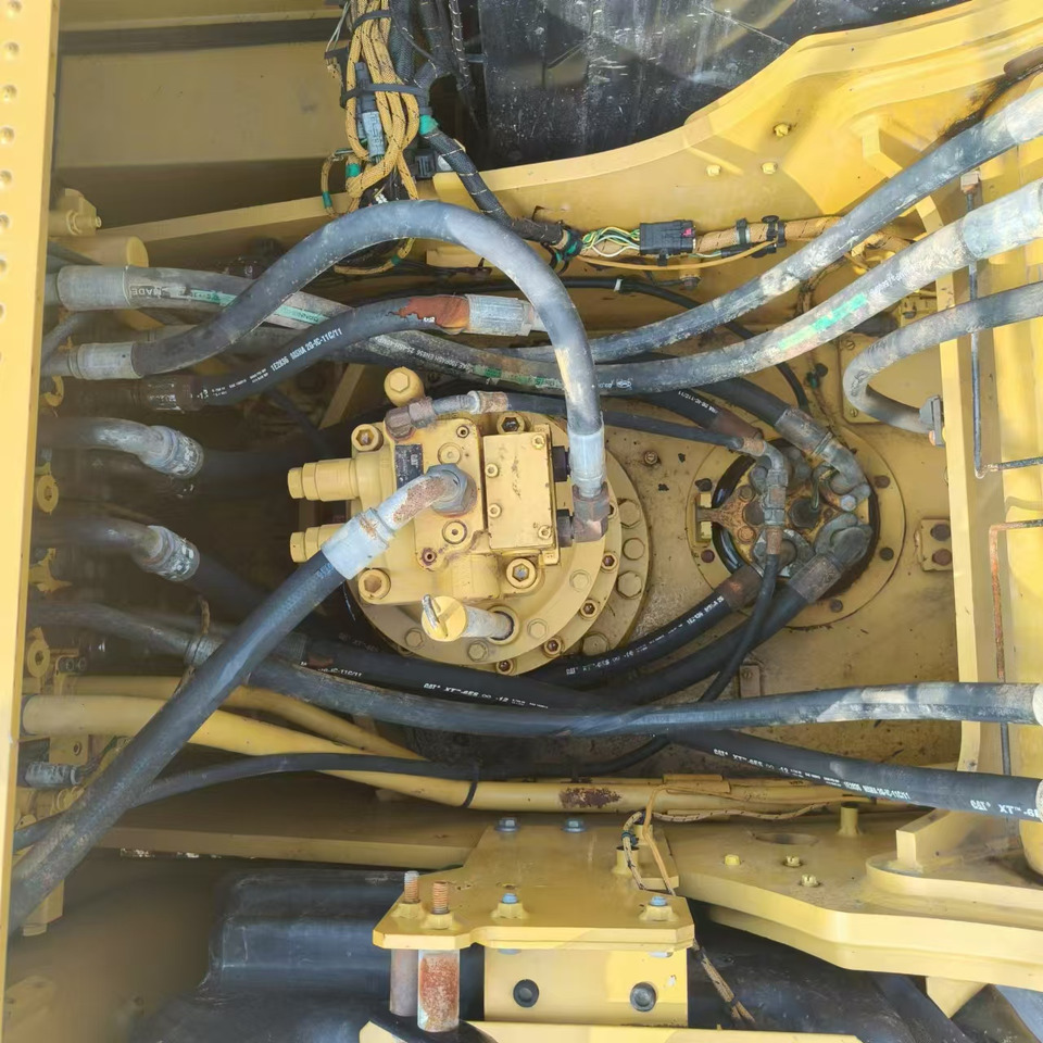 Lintekskavaator CATERPILLAR 320GC: pilt 10