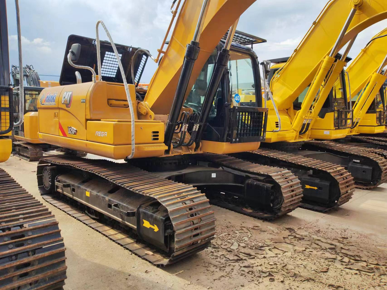 CATERPILLAR 320GX - Lintekskavaator: pilt 3 CATERPILLAR 320GX - Lintekskavaator: pilt 3