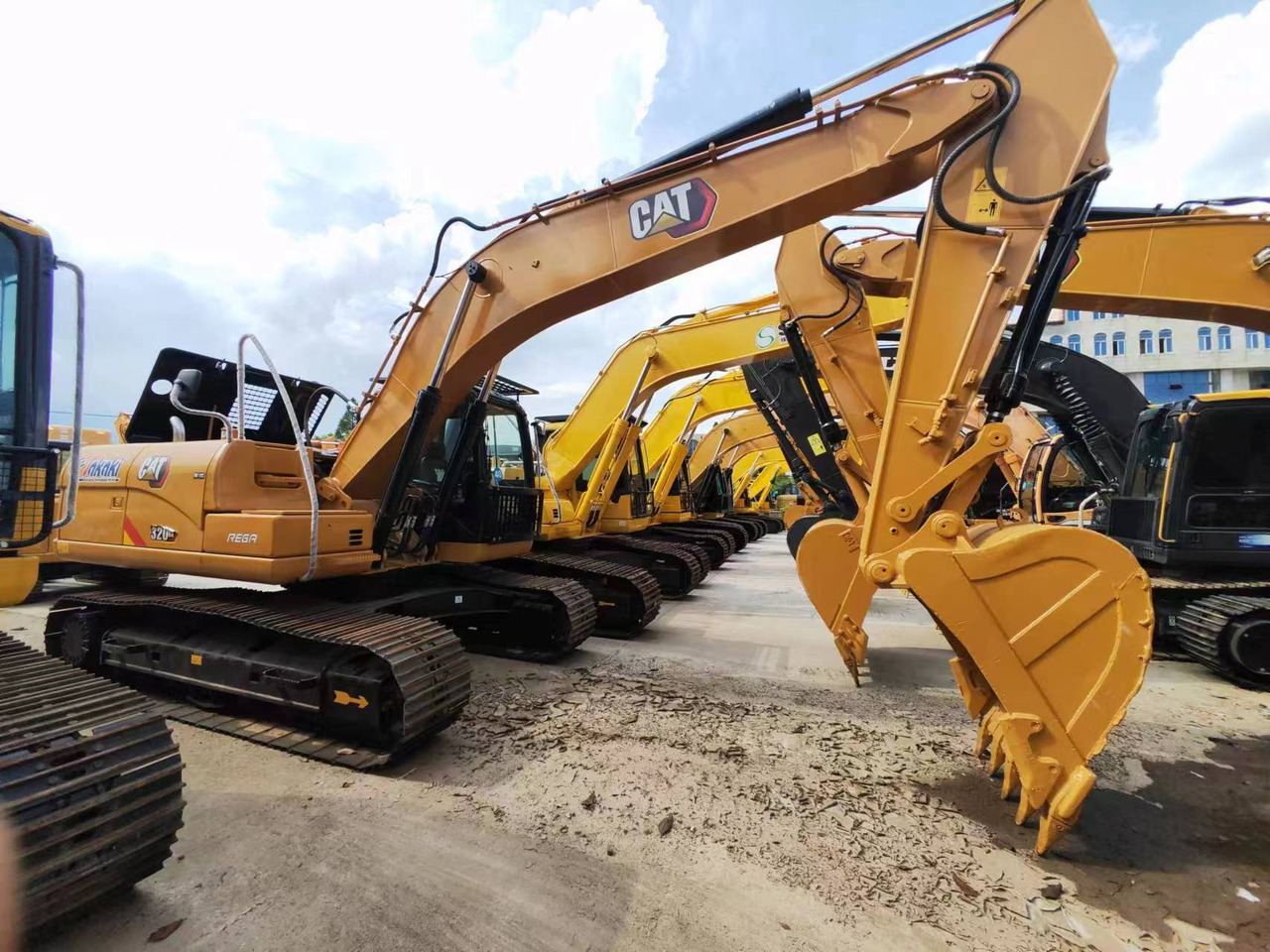 CATERPILLAR 320GX - Lintekskavaator: pilt 1 CATERPILLAR 320GX - Lintekskavaator: pilt 1