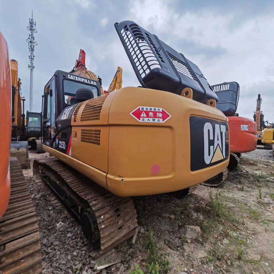 CATERPILLAR 325D2 - Lintekskavaator: pilt 3 CATERPILLAR 325D2 - Lintekskavaator: pilt 3