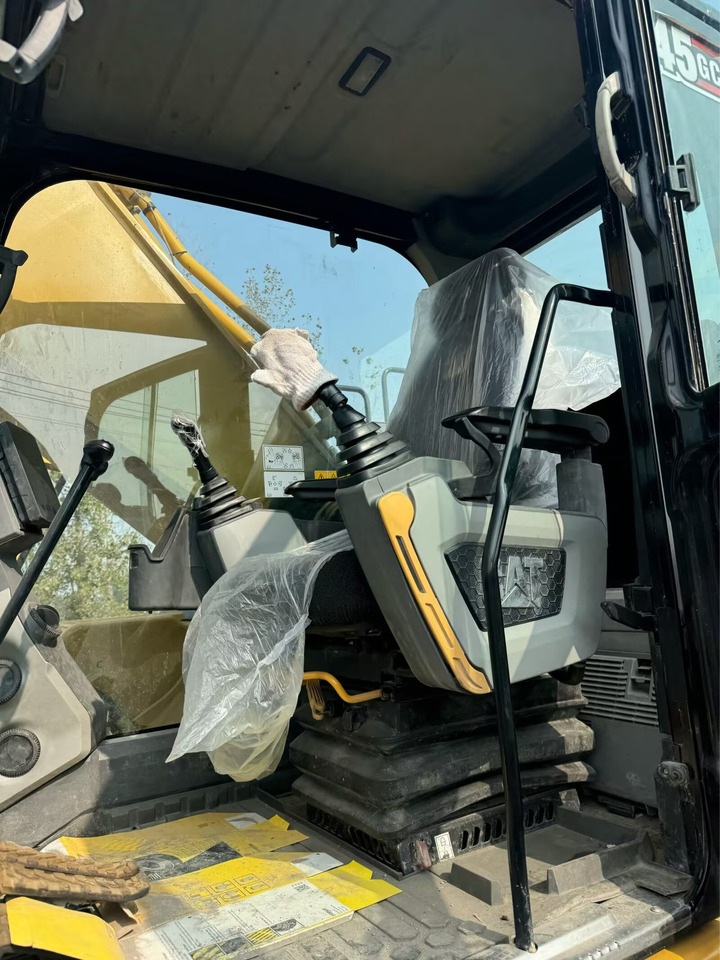CATERPILLAR 345GC - Lintekskavaator: pilt 4 CATERPILLAR 345GC - Lintekskavaator: pilt 4