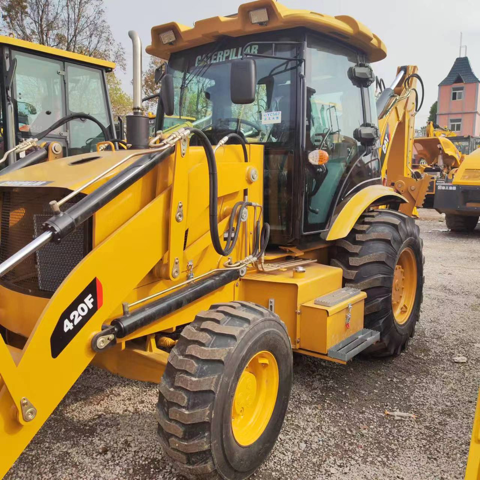Uus Ekskavaator-laadur CATERPILLAR 420F: pilt 11