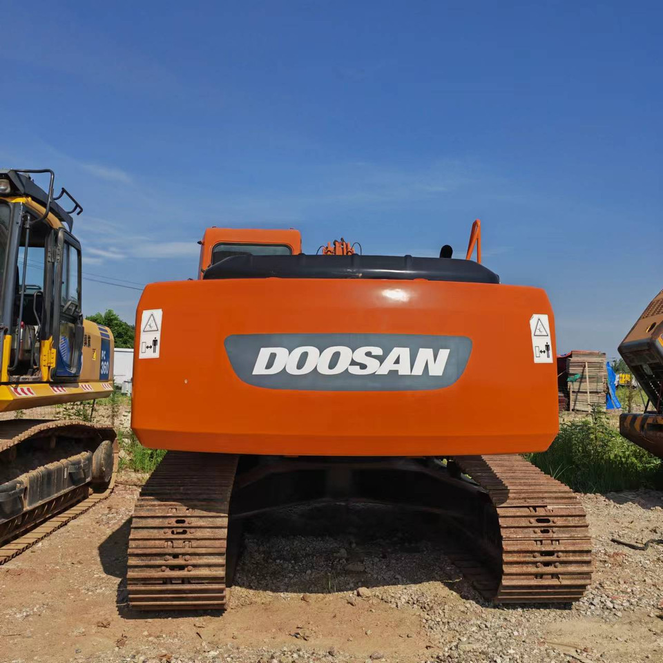 DOOSAN DH220 - Lintekskavaator: pilt 3 DOOSAN DH220 - Lintekskavaator: pilt 3