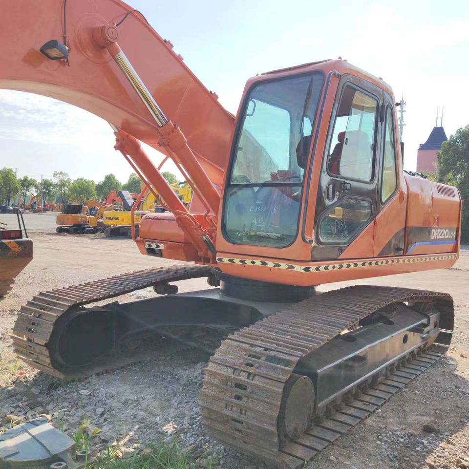 DOOSAN DH220 - Lintekskavaator: pilt 4 DOOSAN DH220 - Lintekskavaator: pilt 4