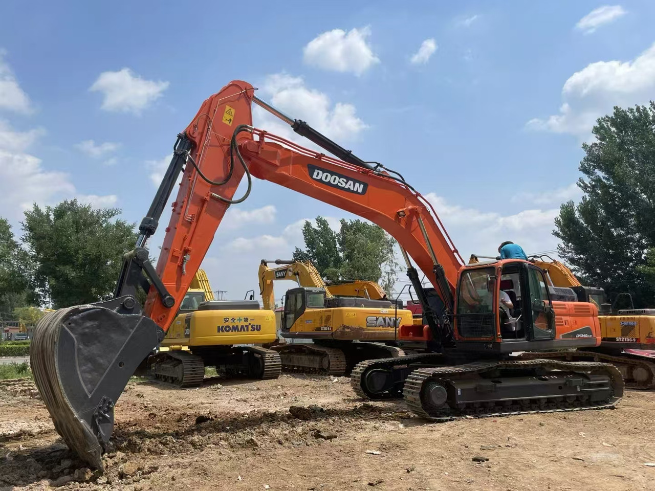 DOOSAN DX340LC-9C - Lintekskavaator: pilt 2 DOOSAN DX340LC-9C - Lintekskavaator: pilt 2