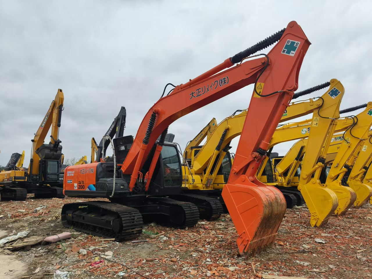HITACHI ZX200 - Lintekskavaator: pilt 5 HITACHI ZX200 - Lintekskavaator: pilt 5