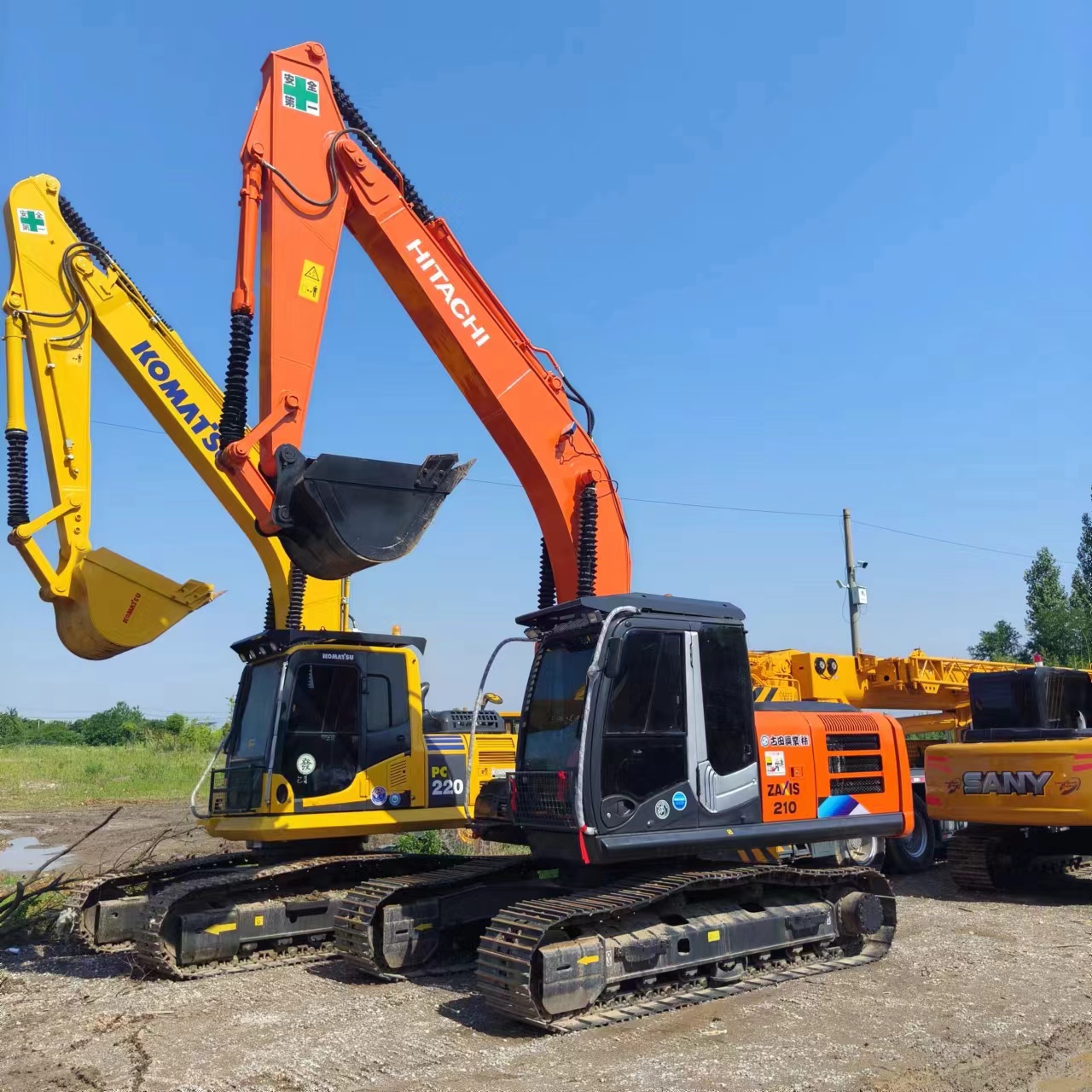 HITACHI ZX210 - Lintekskavaator: pilt 3 HITACHI ZX210 - Lintekskavaator: pilt 3