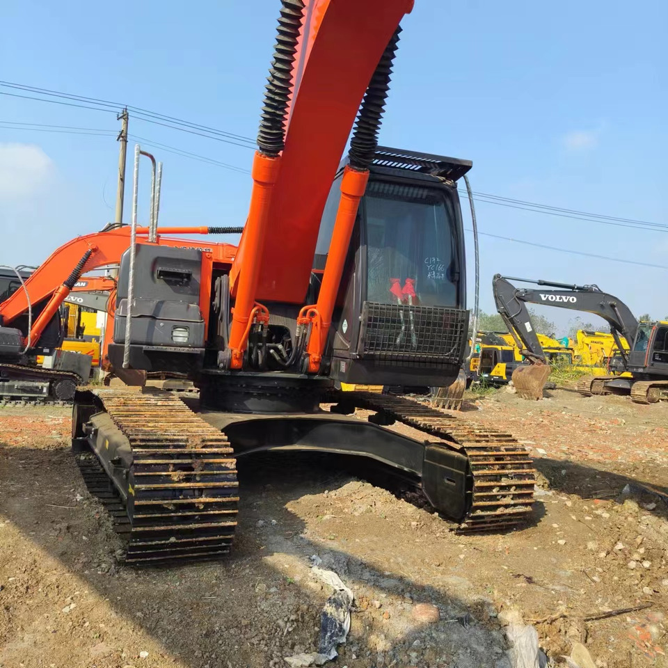 HITACHI ZX210 - Lintekskavaator: pilt 4 HITACHI ZX210 - Lintekskavaator: pilt 4