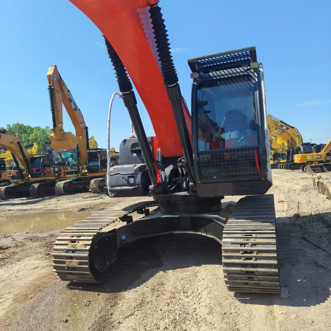 HITACHI ZX240 - Lintekskavaator: pilt 5 HITACHI ZX240 - Lintekskavaator: pilt 5