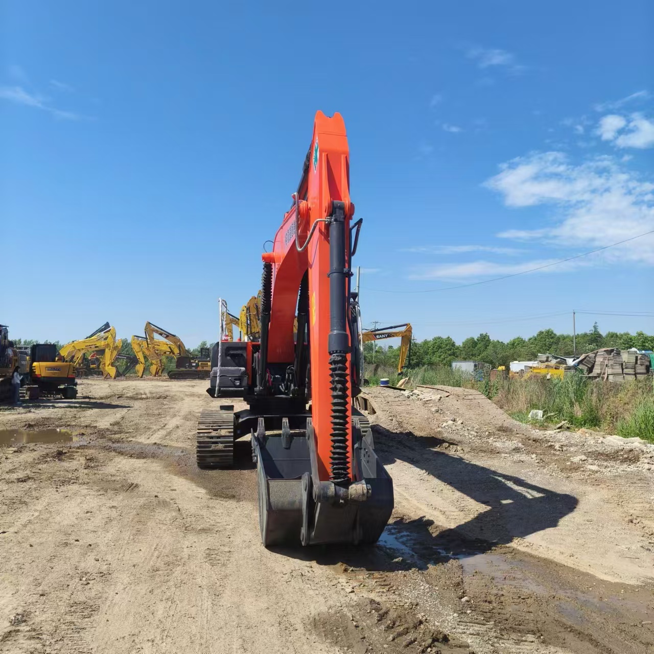HITACHI ZX240 - Lintekskavaator: pilt 3 HITACHI ZX240 - Lintekskavaator: pilt 3