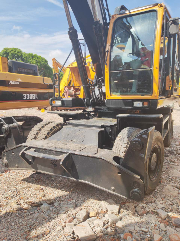 HYUNDAI R210W-9 - Ratastel ekskavaator: pilt 5 HYUNDAI R210W-9 - Ratastel ekskavaator: pilt 5