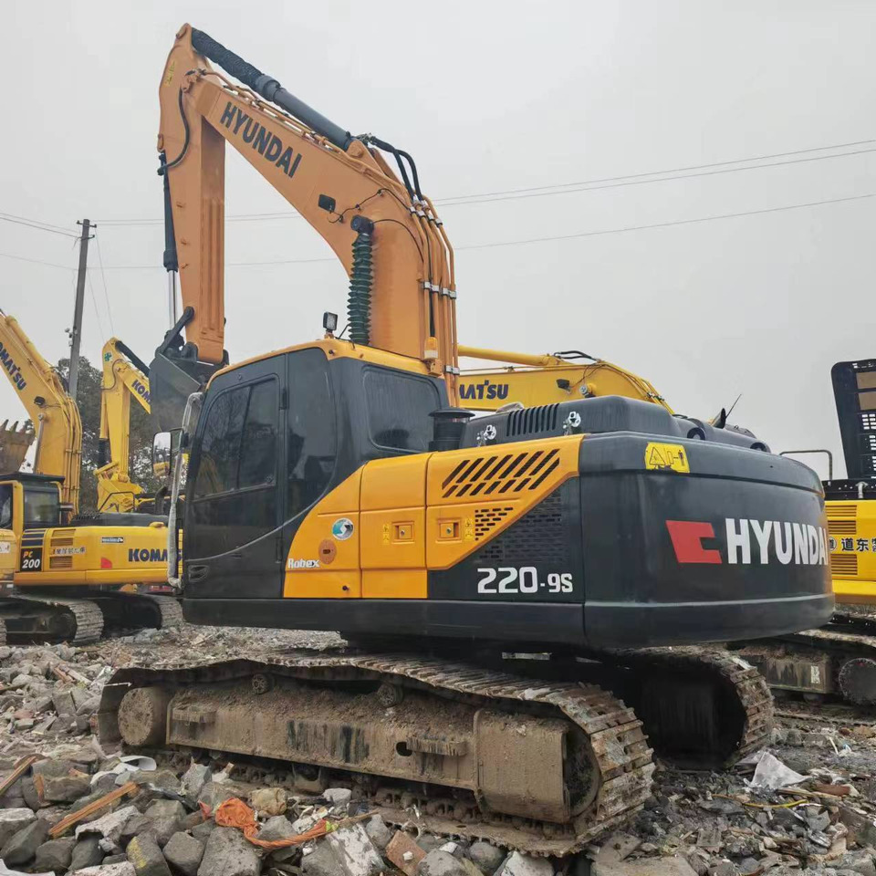 Hyundai HX220L - Lintekskavaator: pilt 1 Hyundai HX220L - Lintekskavaator: pilt 1