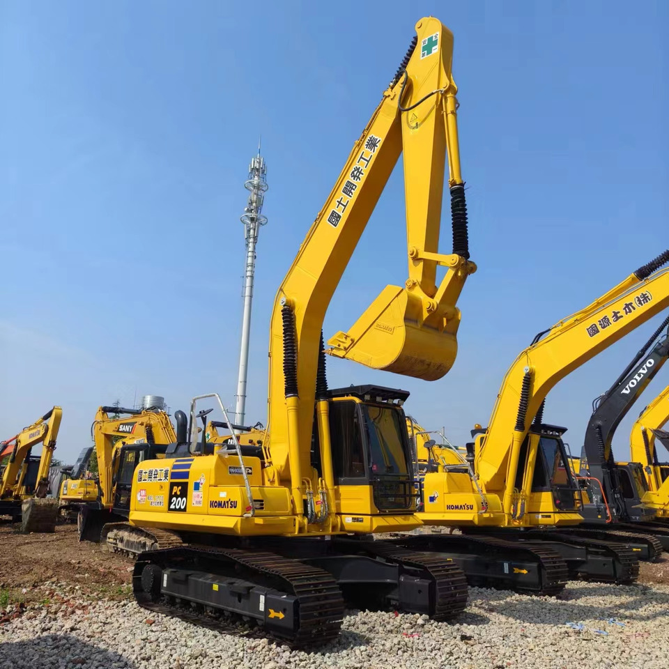 KOMATSU PC 200-8N1 - Lintekskavaator: pilt 3 KOMATSU PC 200-8N1 - Lintekskavaator: pilt 3