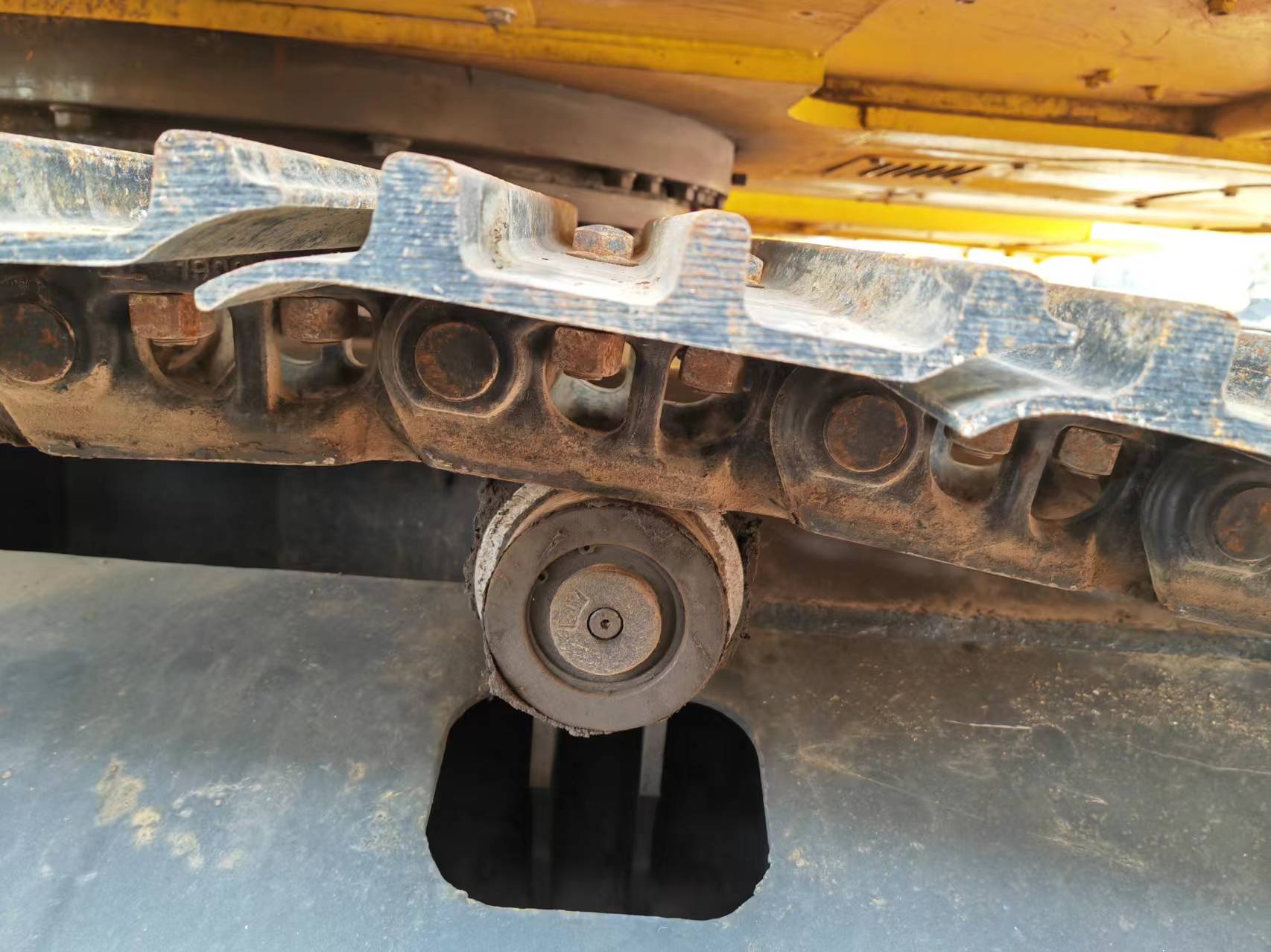 Lintekskavaator KOMATSU PC200: pilt 12 Lintekskavaator KOMATSU PC200: pilt 12