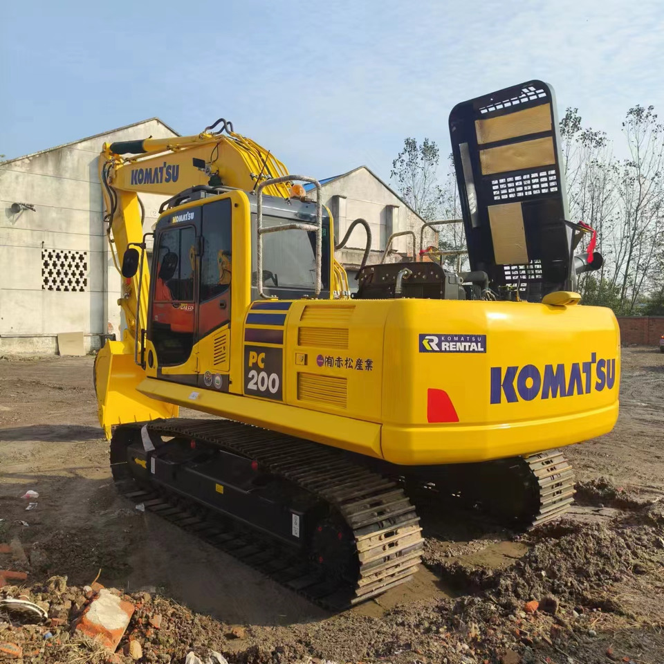 KOMATSU PC200 - Lintekskavaator: pilt 1 KOMATSU PC200 - Lintekskavaator: pilt 1
