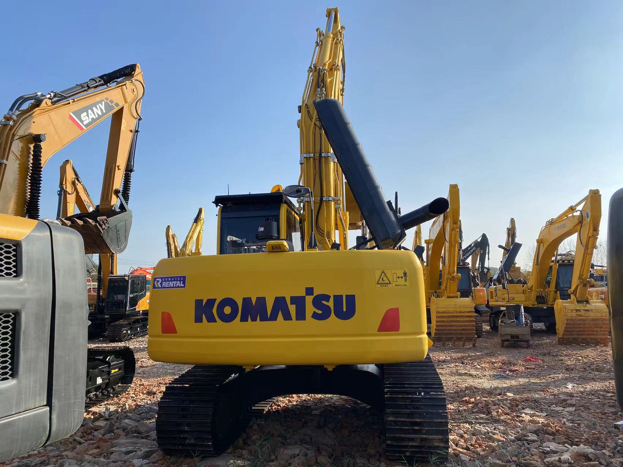 KOMATSU PC220 - Lintekskavaator: pilt 5 KOMATSU PC220 - Lintekskavaator: pilt 5
