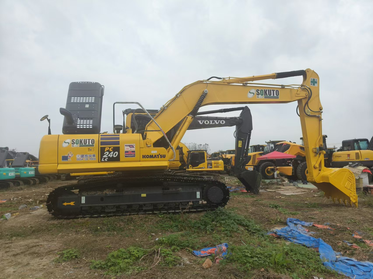 KOMATSU PC240LC-8 - Lintekskavaator: pilt 3 KOMATSU PC240LC-8 - Lintekskavaator: pilt 3